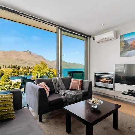 Modern Executive Living In Pounamu Квинстаун Экстерьер фото