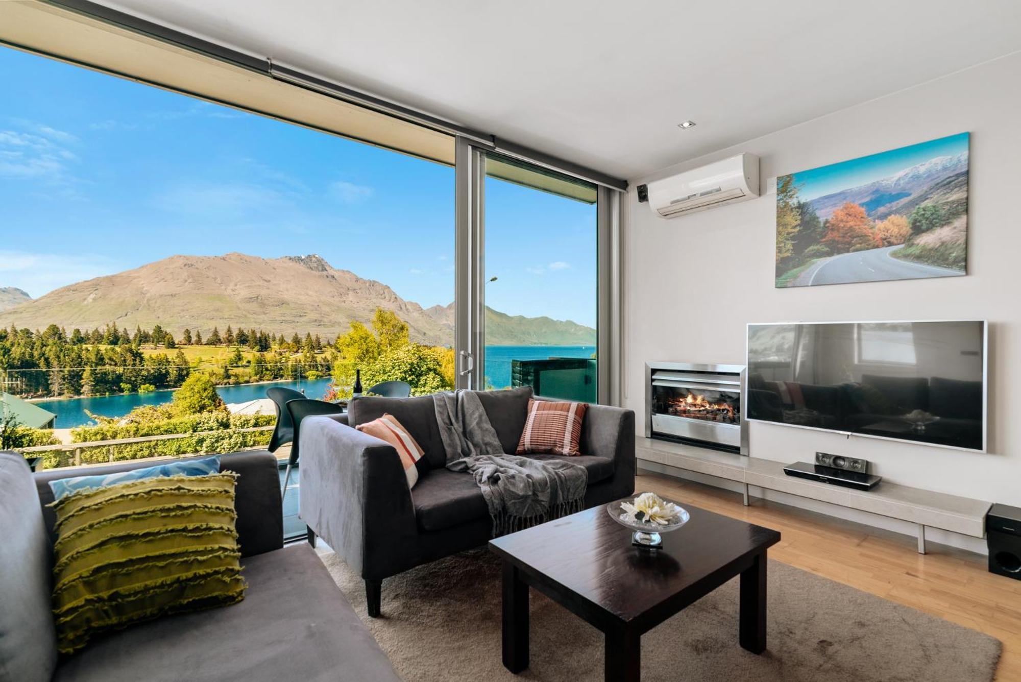 Modern Executive Living In Pounamu Квинстаун Экстерьер фото